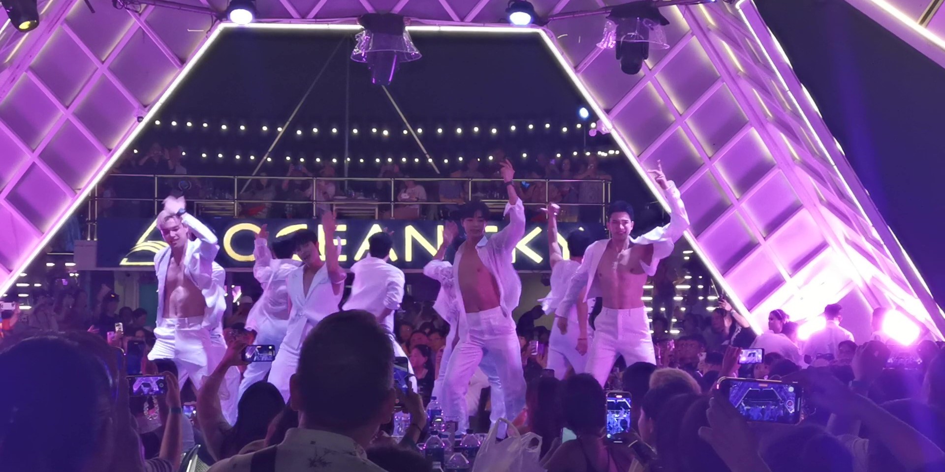 04东方嘉年华_20241120_185513 (1).jpg